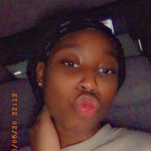 Meet your Posher, Ahzarriaa